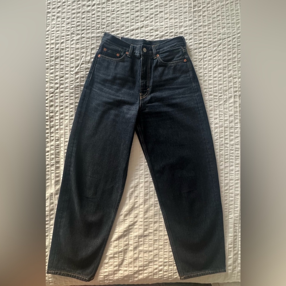 COS Tapered Women's Jeans in Dark Blue size 26